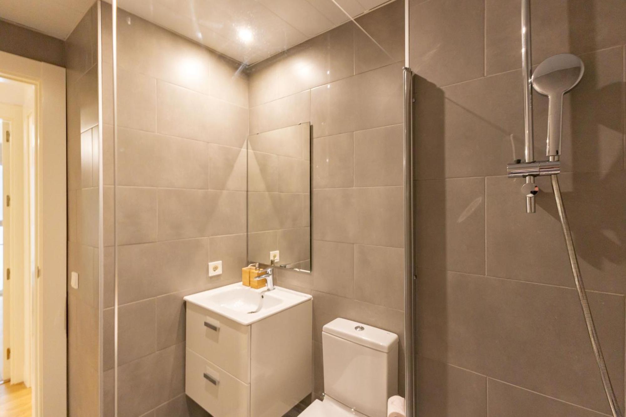 Cathedral Apartment Welcome Wheelchairs 6 Pax إشبيلية المظهر الخارجي الصورة